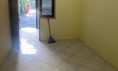 Disewakan rumah 1 lantai akses Bintaro Jaya, Tangerang Selatan.