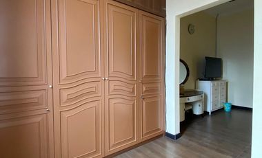 DISEWAKAN RUMAH MEWAH SPANISH STYLE DI VILLA RIVIERRA - PAKUWON CITY