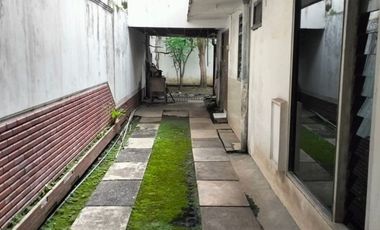 Dijual/Sewa Rumah Komersial 2 Lantai Jalan Imam Bonjol, Surabaya