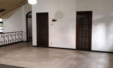 Dijual/Sewa Rumah Komersial 2 Lantai Jalan Imam Bonjol, Surabaya