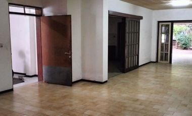Dijual/Sewa Rumah Komersial 2 Lantai Jalan Imam Bonjol, Surabaya