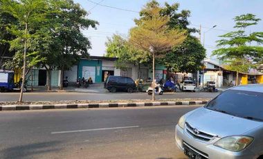 Raya Pandegiling Pusat Kota Surabaya