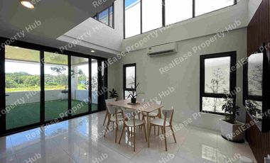 FOR SALE: Brand New Modern House with Elevator near Bonifacio Global City - ₱58M