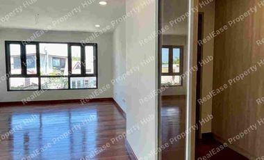 FOR SALE: Brand New Modern House with Elevator near Bonifacio Global City - ₱58M