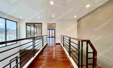 FOR SALE: Brand New Modern House with Elevator near Bonifacio Global City - ₱58M