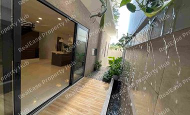 FOR SALE: Brand New Modern House with Elevator near Bonifacio Global City - ₱58M