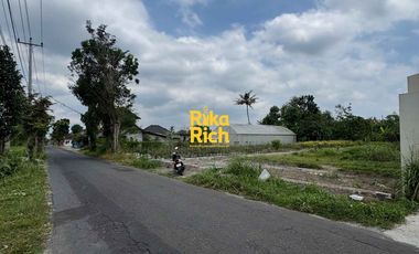 TANAH ISTIMEWA MURAH LOKASI STRATEGIS DI JALAN NGALANGAN RAYA COCOK BUAT HUNIAN MAUPUN VILLA MEWAH MASIH BANYAK PENGEMBANGAN