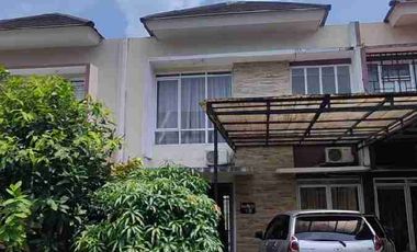 Dijual Murah Rumah 2 lantai di Medan Selayang