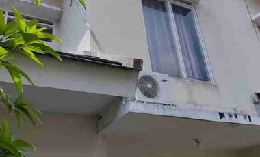 Dijual Murah Rumah 2 lantai di Medan Selayang