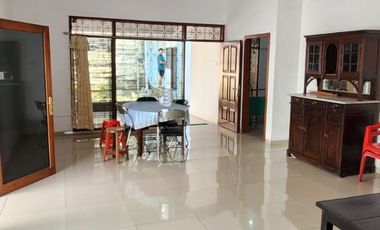 ‼️DISEWAKAN, MINIMAL 2 TAHUN‼️ RUMAH DHARMAHUSADA INDAH KERTAJAYA TERAWAT SIAP HUNI. DEKAT GALAXY MALL, RAYA KERTAJAYA, MERR, Dsb