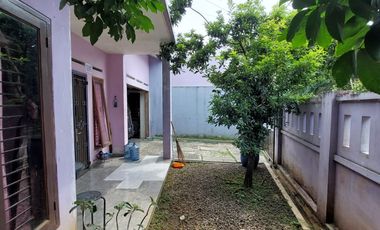 Dijual Cepat! Nego!, Strategis Dekat Alun-Alun Kota Depok!