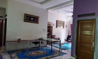 Dijual Cepat! Nego!, Strategis Dekat Alun-Alun Kota Depok!