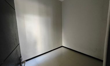 Rumah Dikontrakkan Grand Alana Dekat Kampus UPN Surabaya