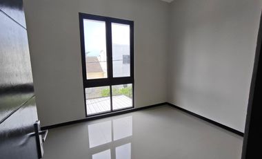 Rumah Dikontrakkan Grand Alana Dekat Kampus UPN Surabaya