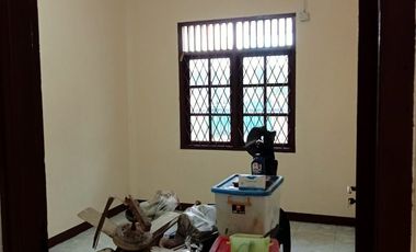 Jual cepat rumah hook  siap huni di pondok kacang timur pondok aren