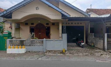 Disewakan rumah   strategis dekat RSI PDHI Kalasan, sleman