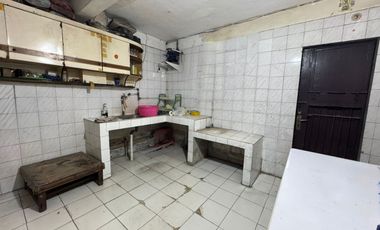 Dijual / Disewakan Ruko Siap Usaha & Hadap Jalan di Pangeran Tubagus Angke