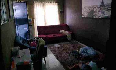 DISEWAKAN RUMAH Di depok