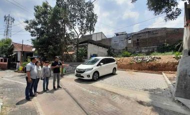 rumah semarang barat manyaran dekat sampokong