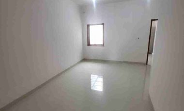 Disewa Murah Rumah 2 lantai di kelapa Gading