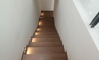 Jual Rumah MEWAH MODERN di Leuwipanjang dekat Tol KOPO Cibaduyut Bandung