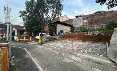 Rumah Kumudasmoro Pamularsih Semarang Barat Dekat Sampokong Suratmo Manyaran Brimob Simongan