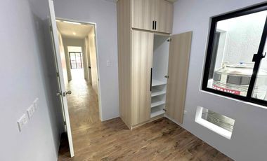 PRE-SELLING ELEGANT MODERN 2 STOREY TOWNHOUSE FOR SALE IN LAS PIÑAS