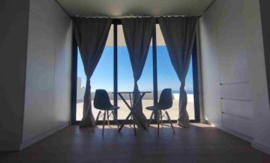 ESTUDOS FRENTE AL MAR, ACCESO Y TOTALMENTE AMUEBLADOS