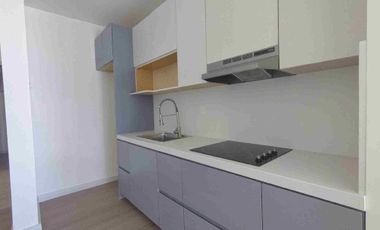 ESTUDOS FRENTE AL MAR, ACCESO Y TOTALMENTE AMUEBLADOS