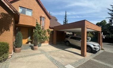 Preciosa Casa En Condominio Sector Los Trapenses