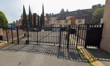 CASA DE RECUPERACIÓN BANCARIA EN CALLE BOSQUES DE MIOSAS, FRACC. REAL DEL BOSQUE, FUENTES DEL VALLE TULTITLÁN, EDO. MEX. ¡NO SE ACEPTAN CRÉDITOS!