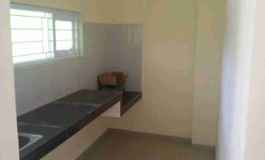 Disewakan Rumah 2 lantai di Ploso Timur Surabaya