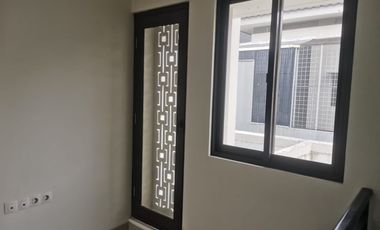 JUAL BUTUH UANG BANGET DI SUMMARECON