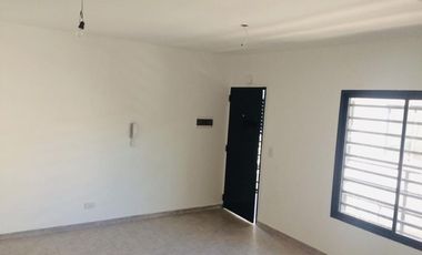 DEPARTAMENTO DE 2 AMBIENTES EN ALQUILER