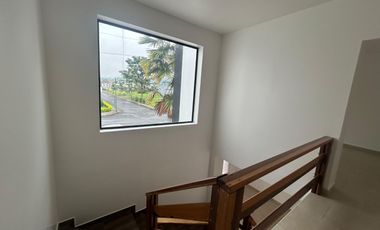 Casa en Urbanizacion Toachi