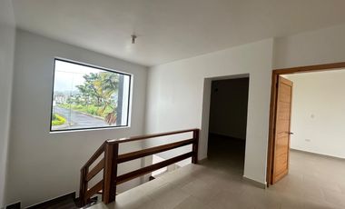 Casa en Urbanizacion Toachi