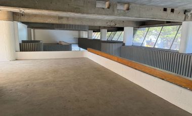 EDIFICIO EN LA COL. AMERICANA