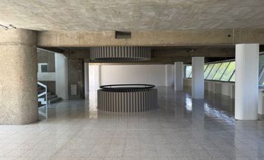 EDIFICIO EN LA COL. AMERICANA