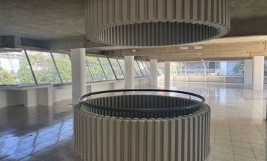 EDIFICIO EN LA COL. AMERICANA