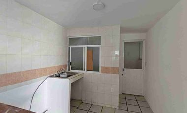 Casa en venta de 3 recámaras, en Fracc. Los Laureles, al sur de Pachuca, Hidalgo, en Mineral de la Reforma.