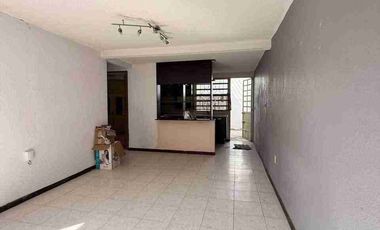 Casa en venta de 2 recámaras, en Fracc. Carboneras,  al oriente de Pachuca, Hidalgo, en Mineral de la Reforma.