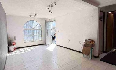 Casa en venta de 2 recámaras, en Fracc. Carboneras,  al oriente de Pachuca, Hidalgo, en Mineral de la Reforma.