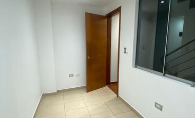 ALQUILER – EDIFICIO ESTRATEGICO IDEAL PARA CONSULTORIOS EN EL CORAZÓN DE LURÍN