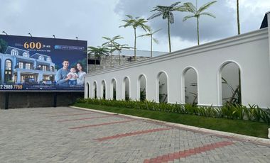 THE BEST 2 STOREY HOUSE  LUXURY RESIDENCE IN SOLO RAYA