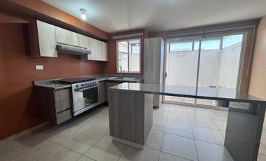 Casa 3 recamaras con Roofgarden en Renta en Residencial Tres Cantos, Cuautlancingo