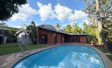 2-Storey for Rent in Dasmarinas Village Makati City