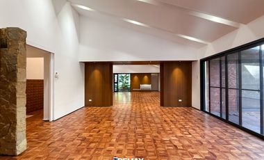 2-Storey for Rent in Dasmarinas Village Makati City