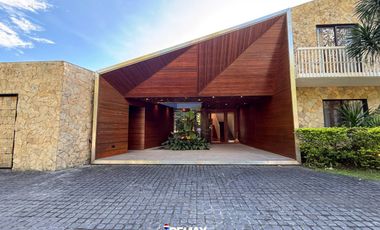 2-Storey for Rent in Dasmarinas Village Makati City