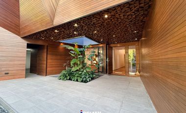 2-Storey for Rent in Dasmarinas Village Makati City