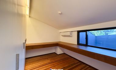 2-Storey for Rent in Dasmarinas Village Makati City